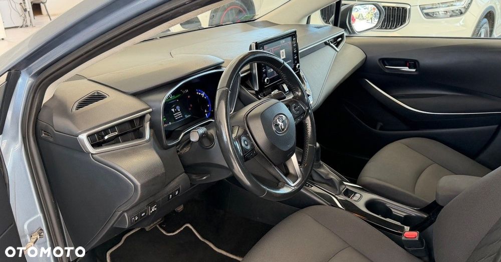 Toyota Corolla - 13