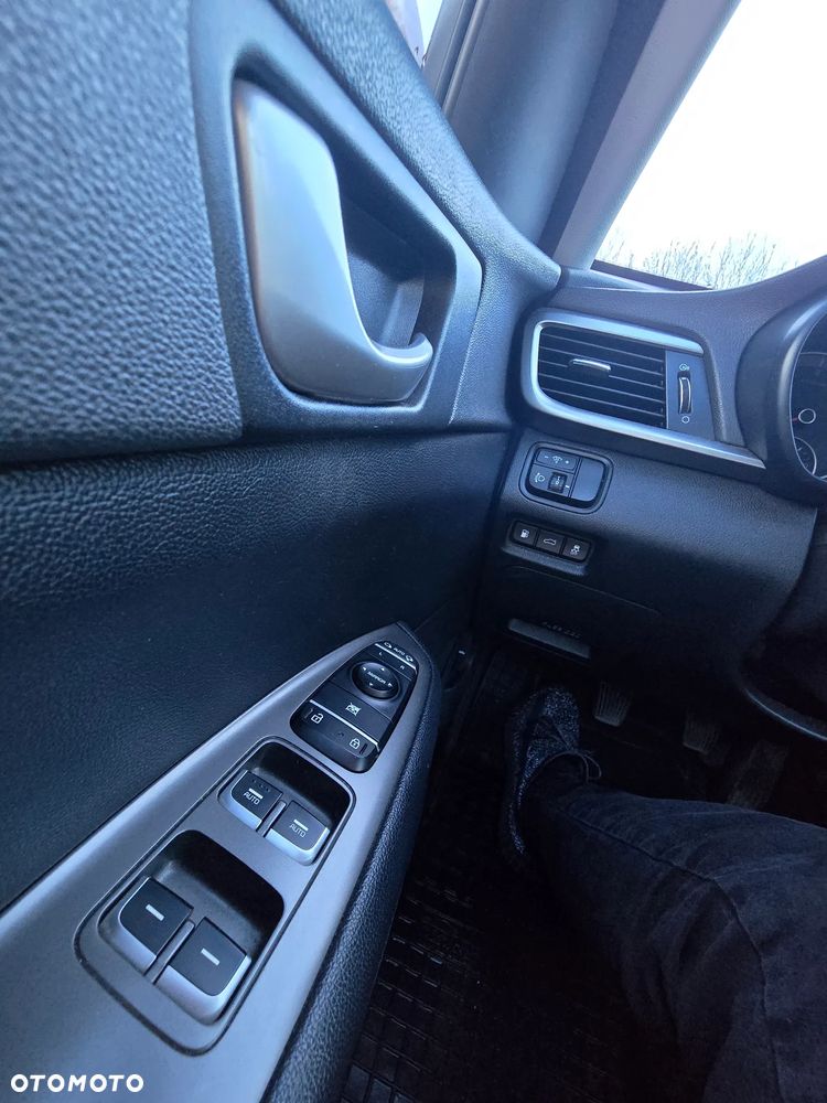 Kia Optima 1.6 CRDI SCR M - 10