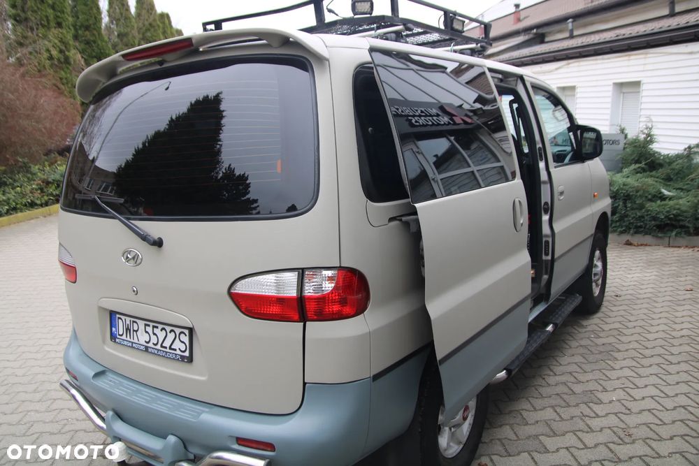 Hyundai H-1 Starex - 6