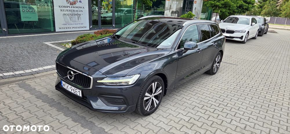 Volvo V60 D3 Momentum Pro - 1