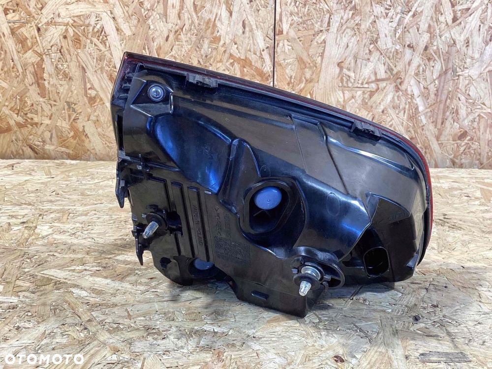 Lampa klapy tylna prawa Porsche Cayenne 7P5 lift 95863106610 7p5945308b - 3