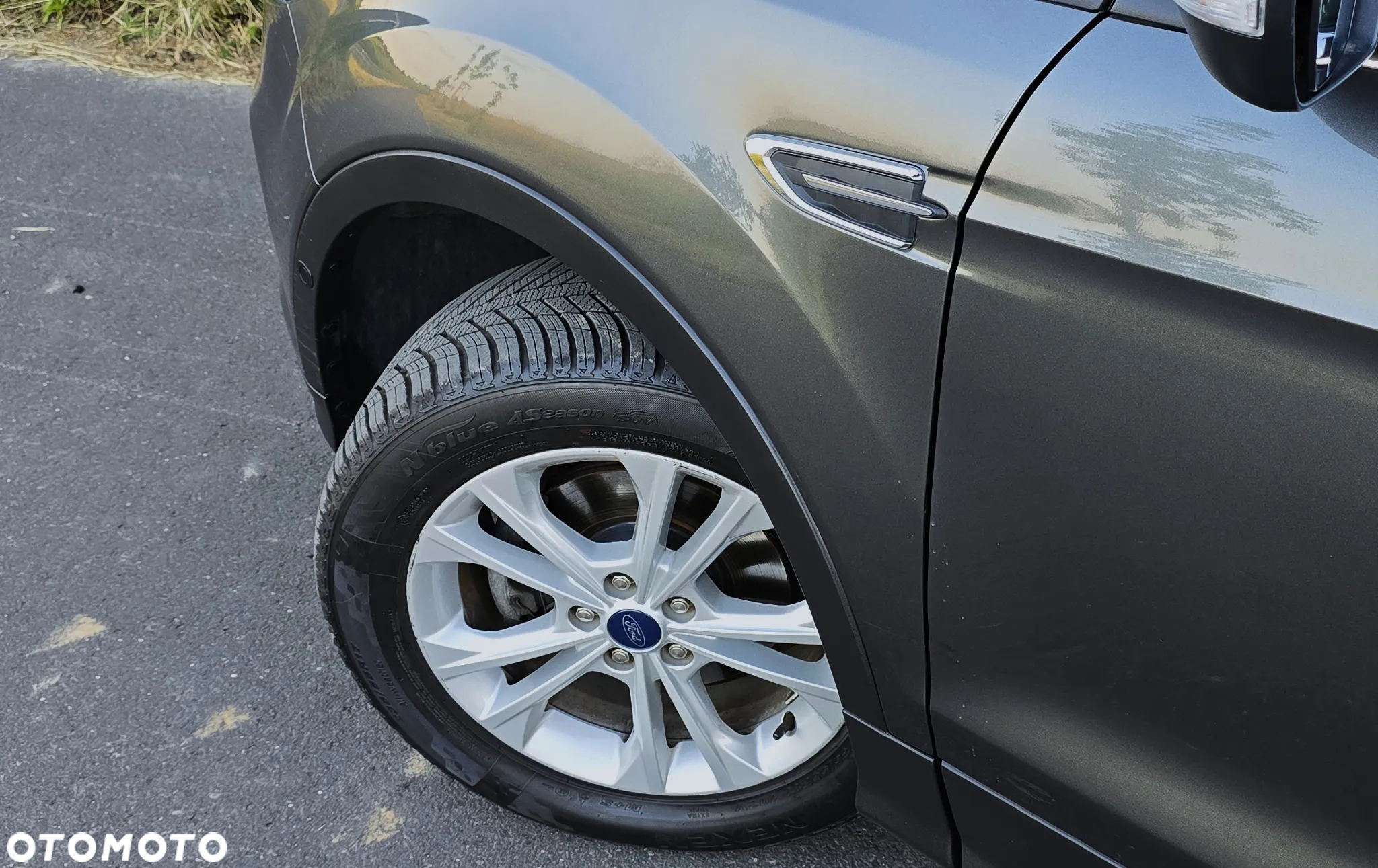 Ford Kuga 1.5 EcoBoost 2x4 Titanium - 20
