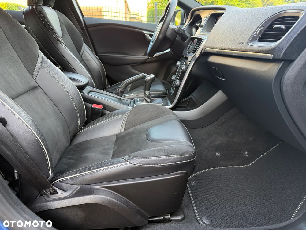 Volvo V40 D2 RDesign - 21