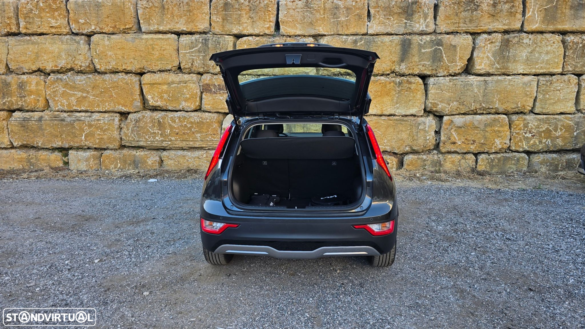 Kia Niro - 51