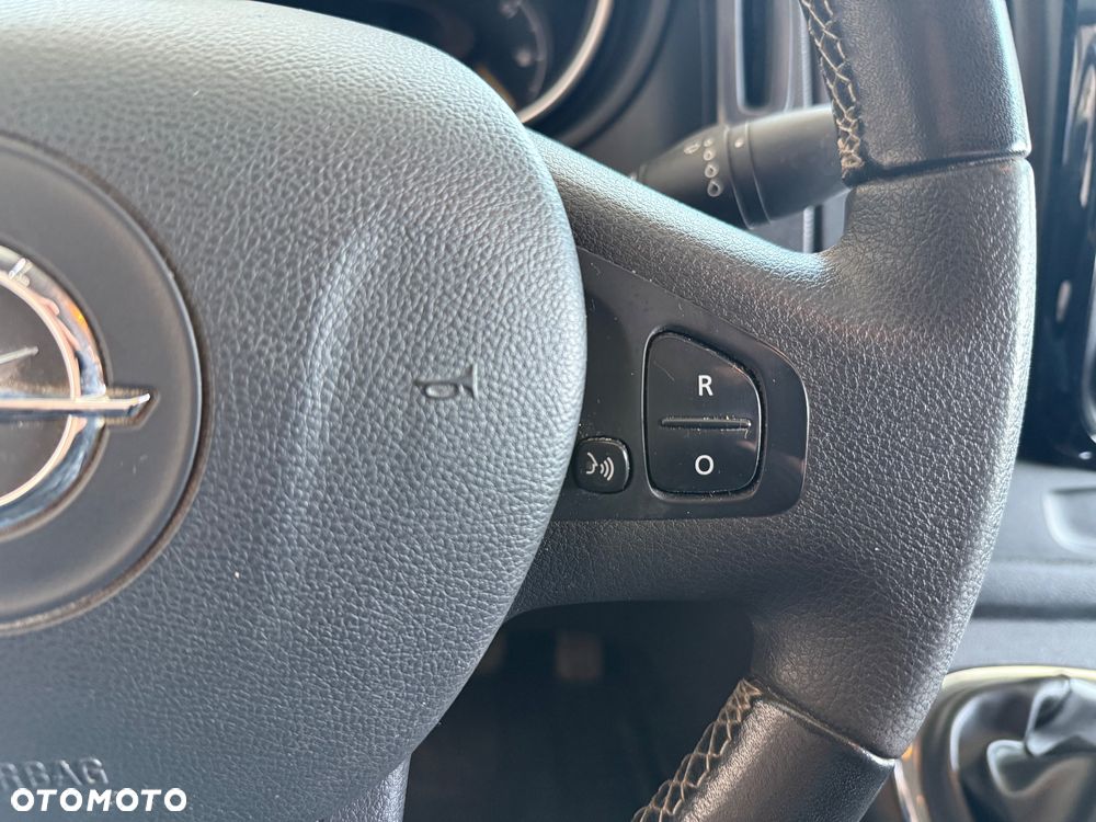 Opel VIVARO - 17