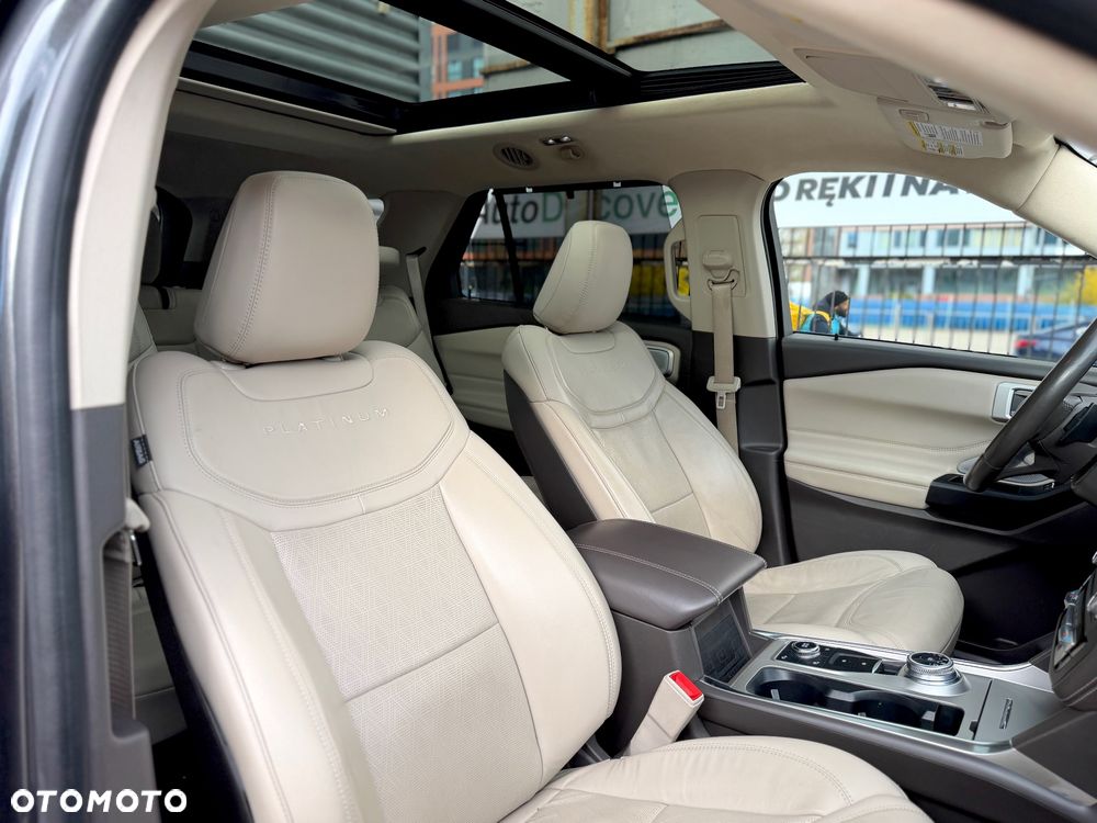 Ford Explorer EcoBoost Plug-in Hybrid ST-LINE - 22