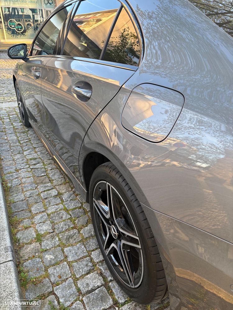 Mercedes-Benz A 250 Limousine e AMG Line - 6