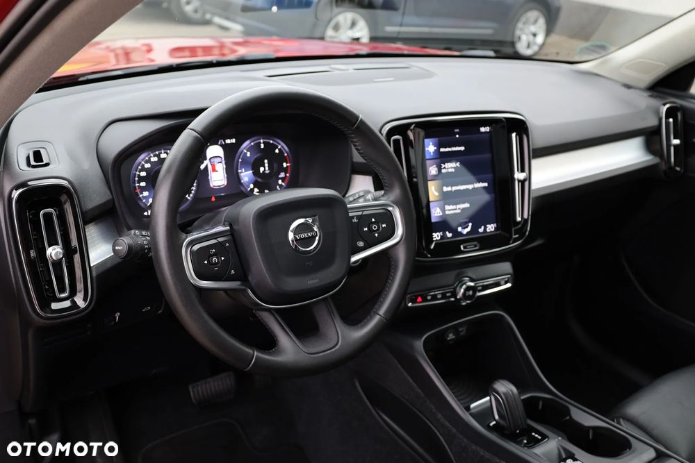 Volvo XC 40 D4 AWD Geartronic R-Design - 16