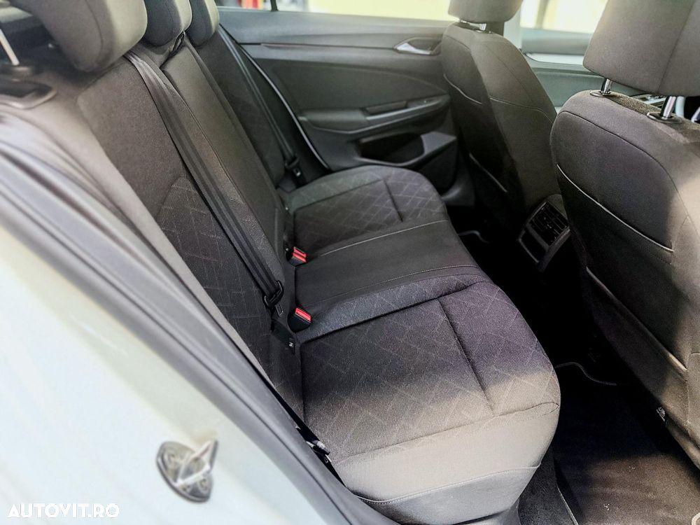 Volkswagen Golf - 17