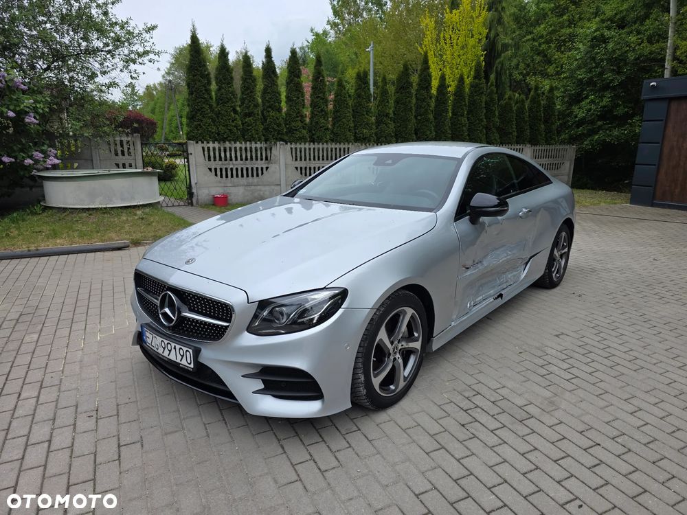 Mercedes-Benz Klasa E 200 4-Matic 9G-TRONIC - 3