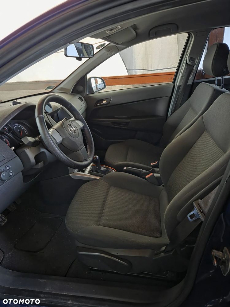 Opel Astra 1.7 CDTI ecoFLEX - 12