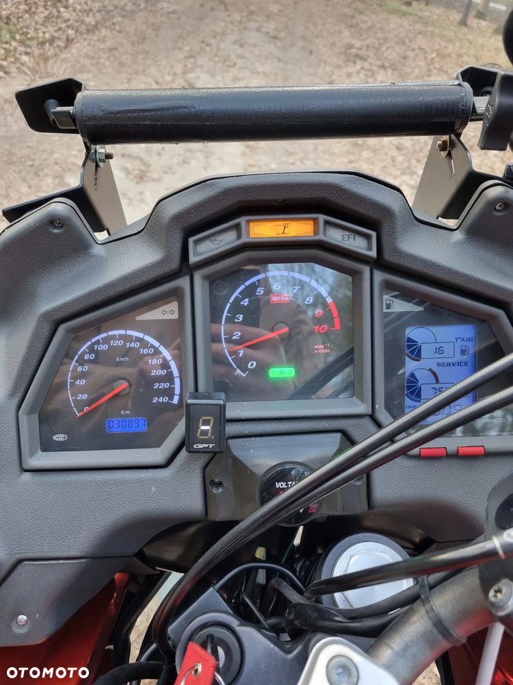 Aprilia Caponord - 7