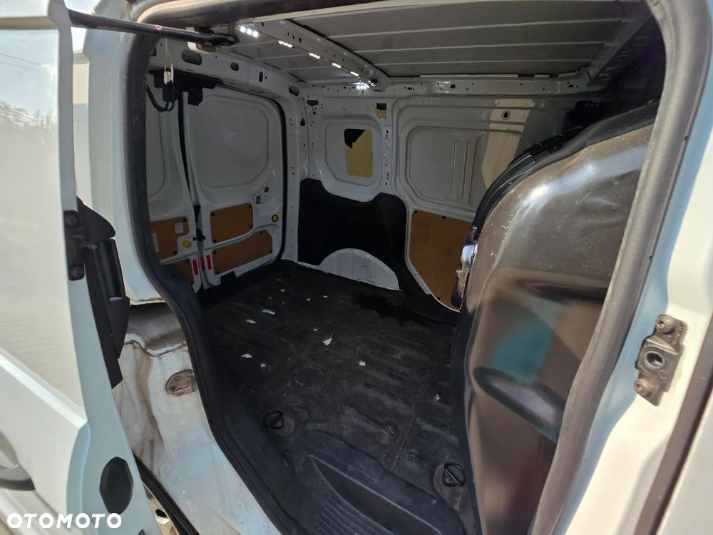 Ford Tourneo Connect 1.0 EcoBoost Titanium - 25