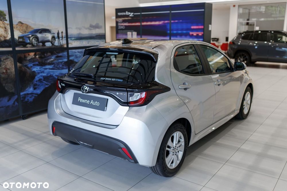 Toyota Yaris - 4