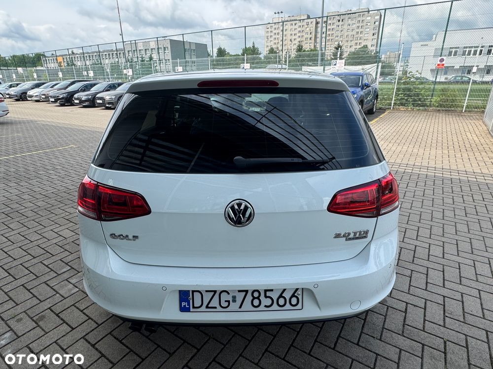 Volkswagen Golf - 5