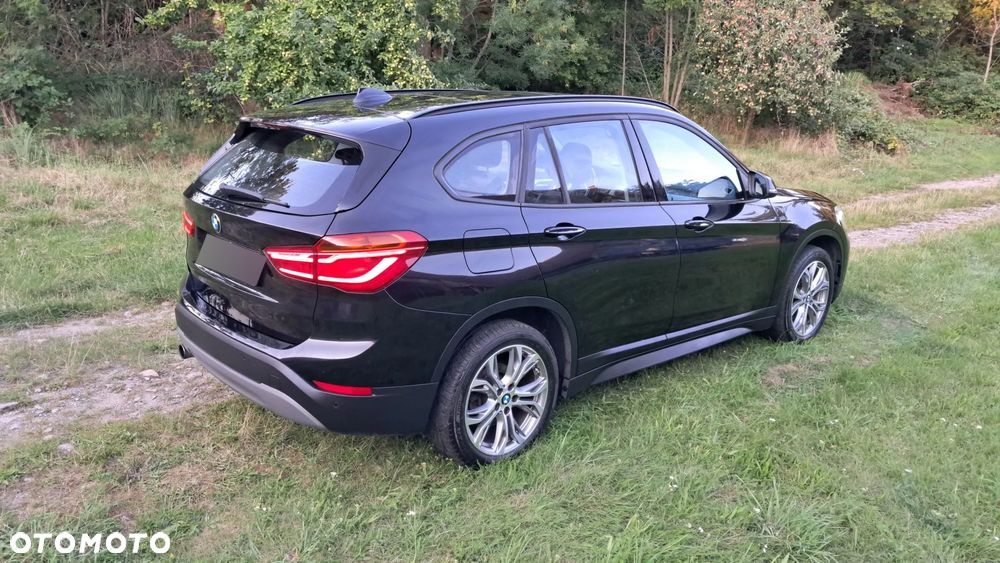 BMW X1 xDrive18d xLine - 5