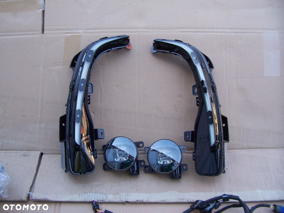 DS7 DS 7 x74 CROSSBACK ATRAPA GRIL CZARNY POLYSK 9820885677 - 15