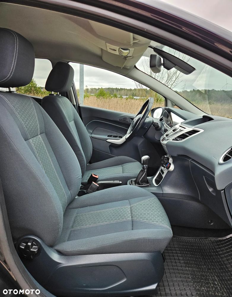 Ford Fiesta 1.4 Titanium - 13