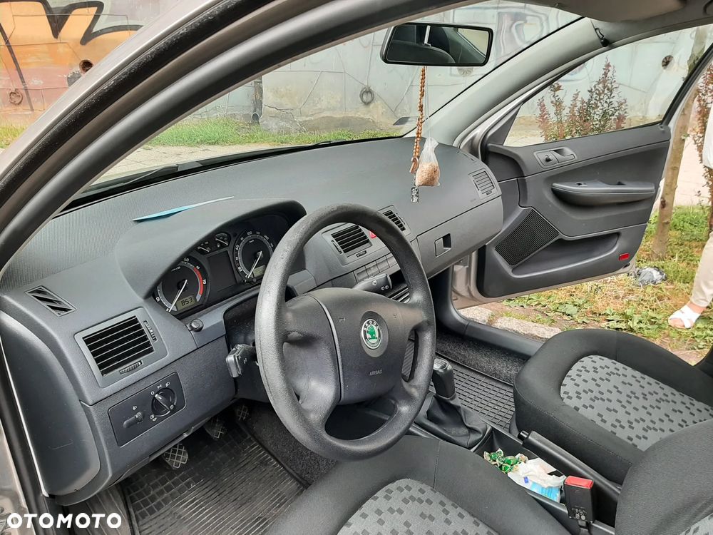 Skoda Fabia 1.2 12V Active - 4