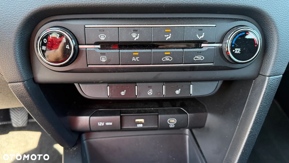 Kia Ceed 1.0 T-GDI 120 OPF Edition 7 - 30