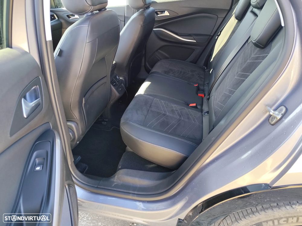 Opel Grandland 1.2 T Design & Tech - 10