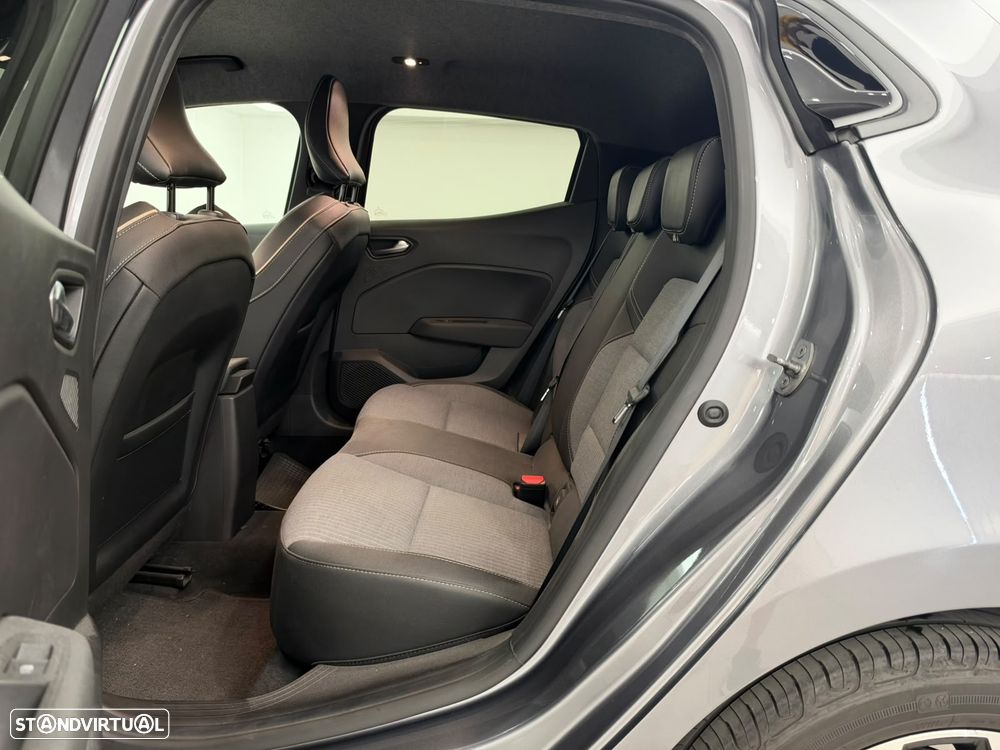 Renault Clio — fotografia 9