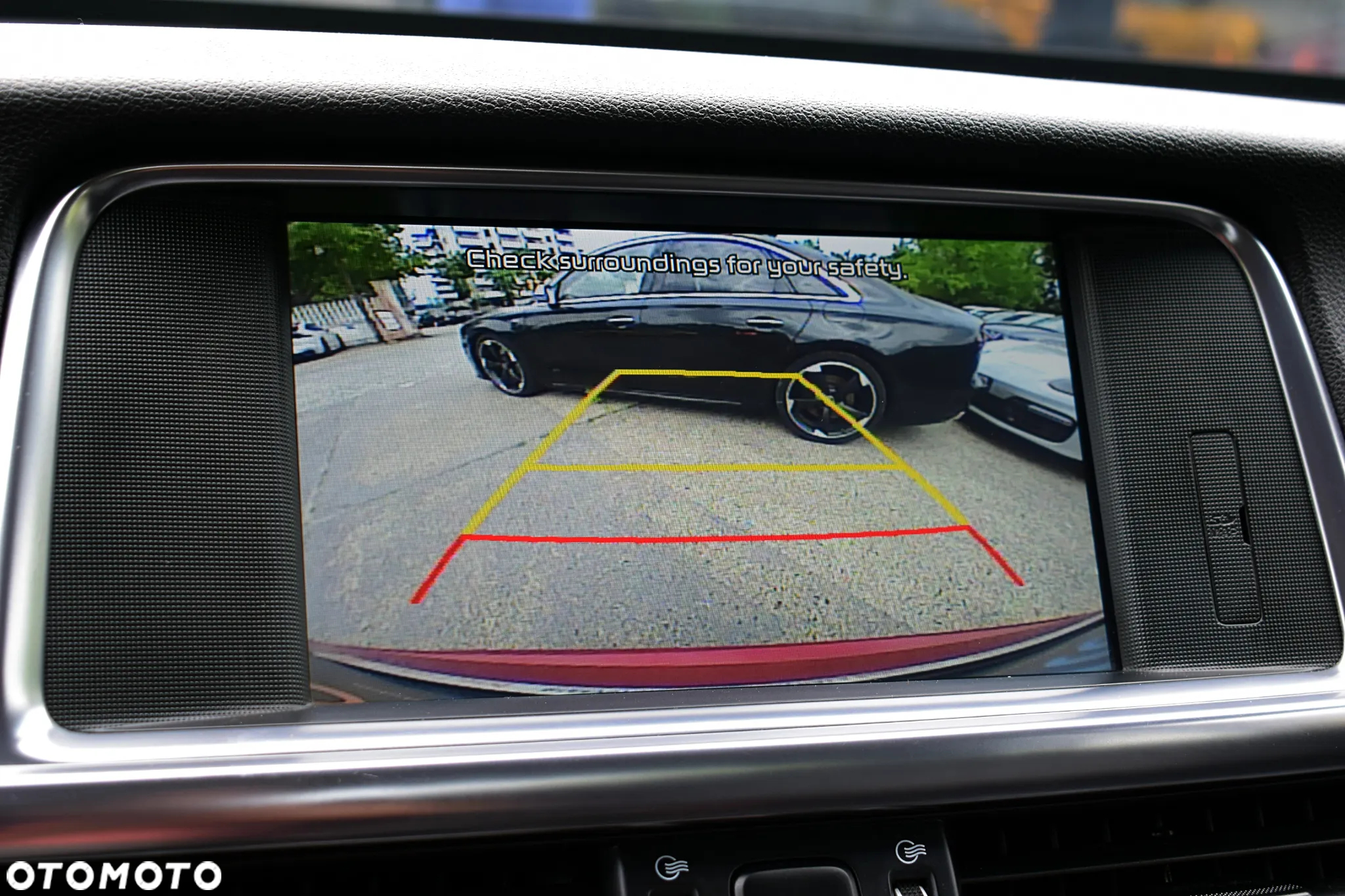 Kia Optima Plug-in Hybrid - 13
