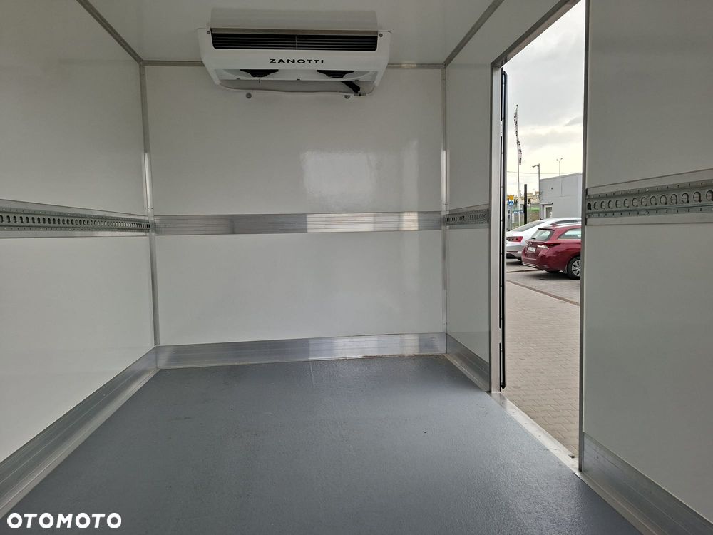Iveco 35S16H3.0A8 Izoterma 7EP - 9