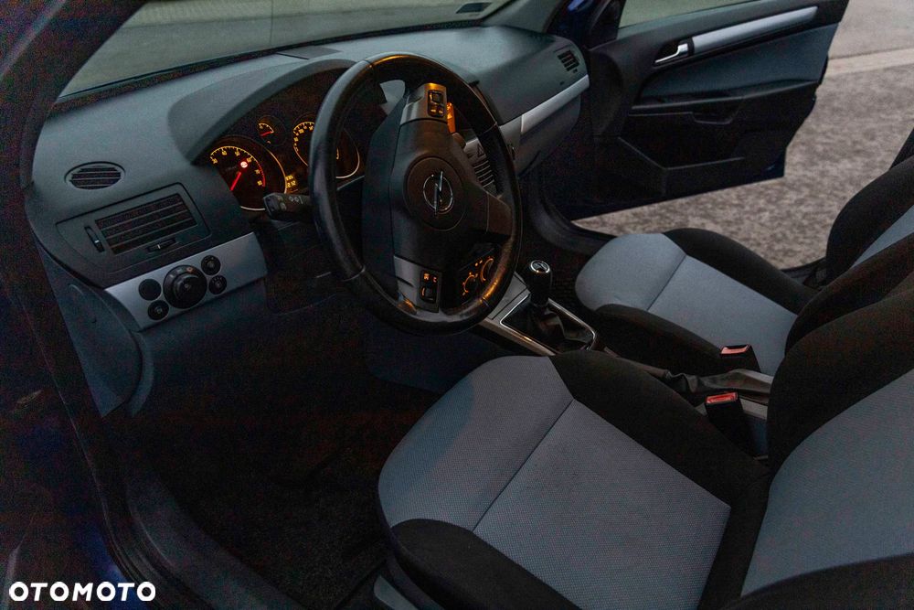 Opel Astra 1.4 Enjoy - 14