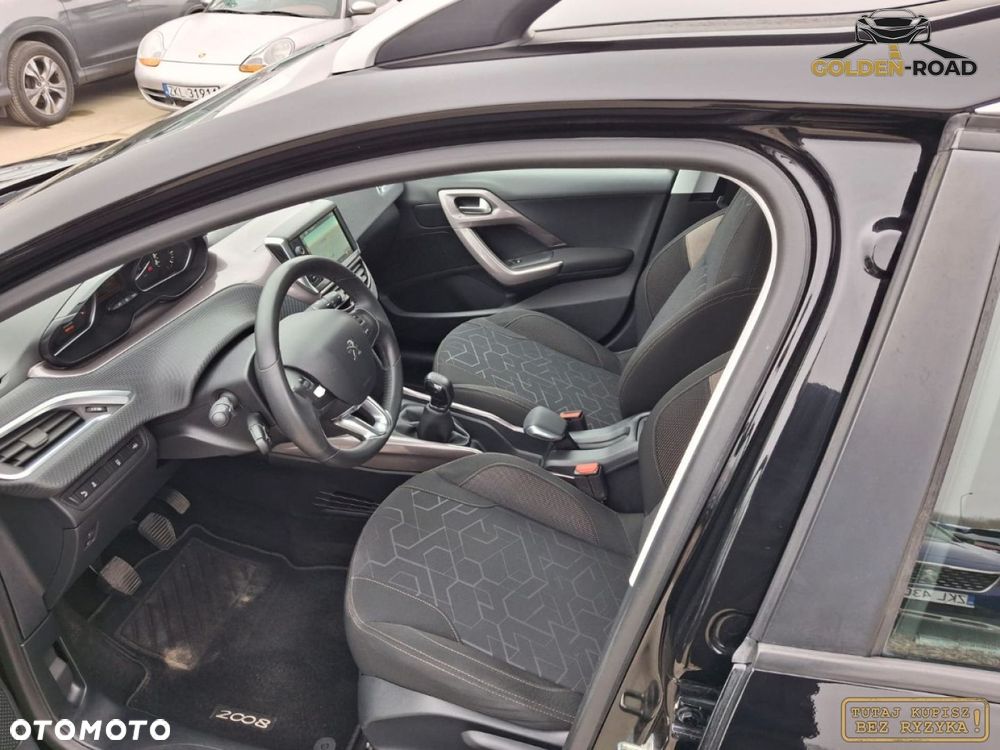 Peugeot 2008 - 10