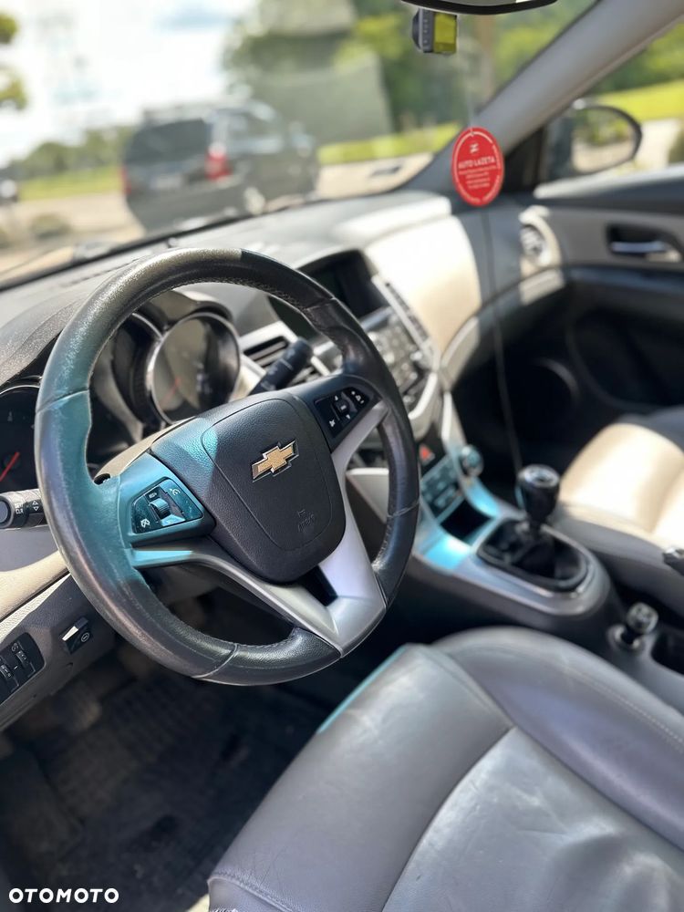 Chevrolet Cruze 1.8 LT - 16
