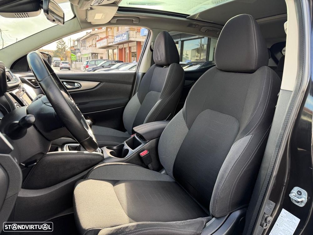 Nissan Qashqai 1.5 dCi N-Connecta 18 - 9