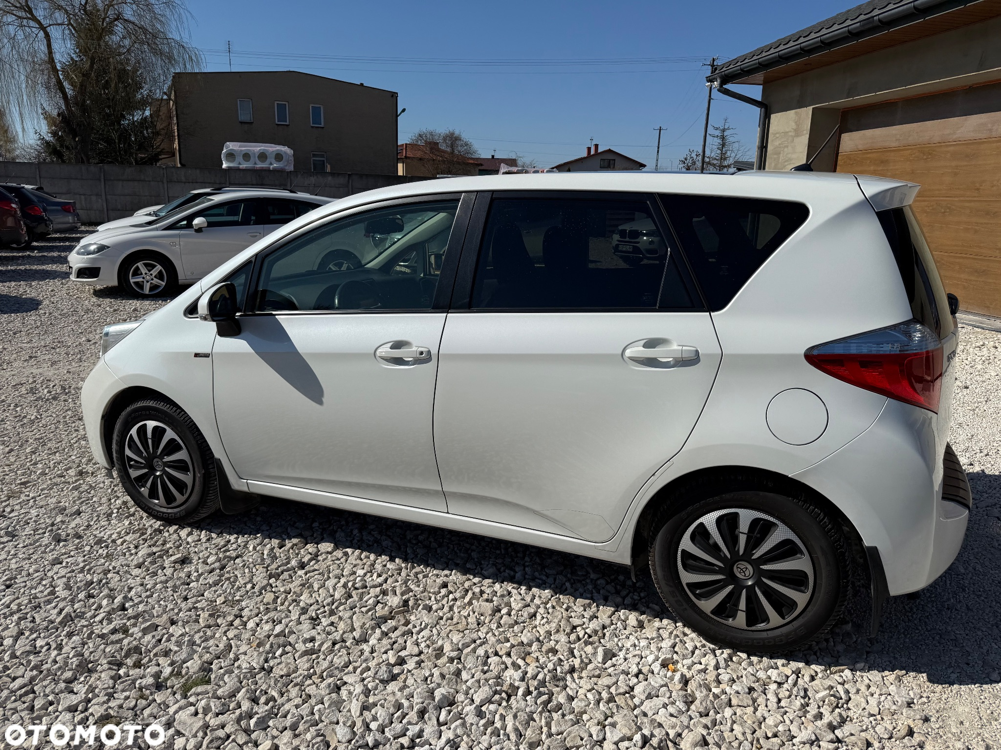 Toyota Verso S 1.4 D-4D Premium - 27