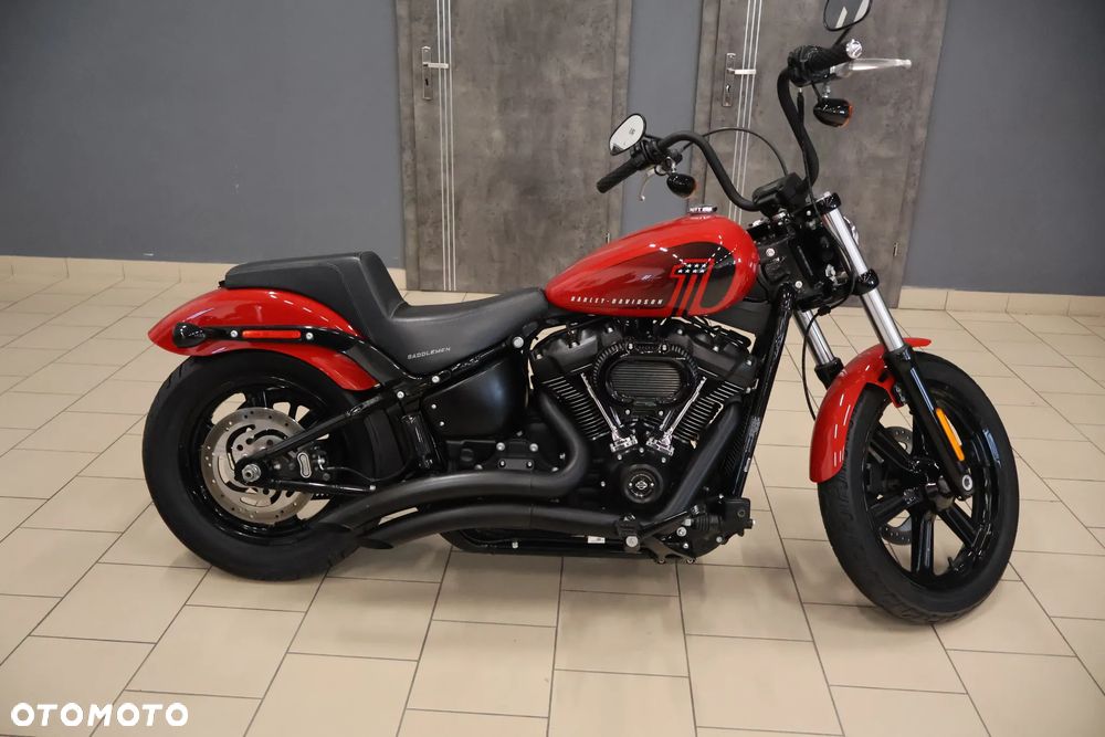 Harley-Davidson Dyna Street Bob - 14