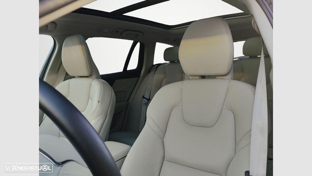 Volvo V60 2.0 T6 AWD TE Plus Bright - 10