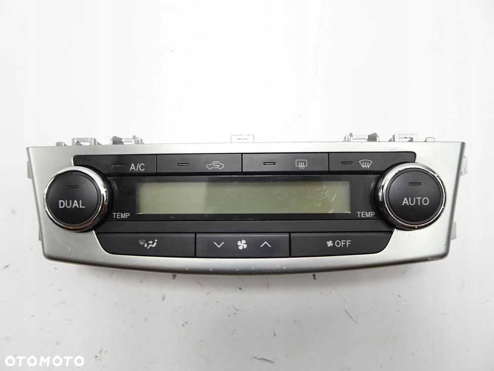 panel klimatyzacji toyota avensis t27