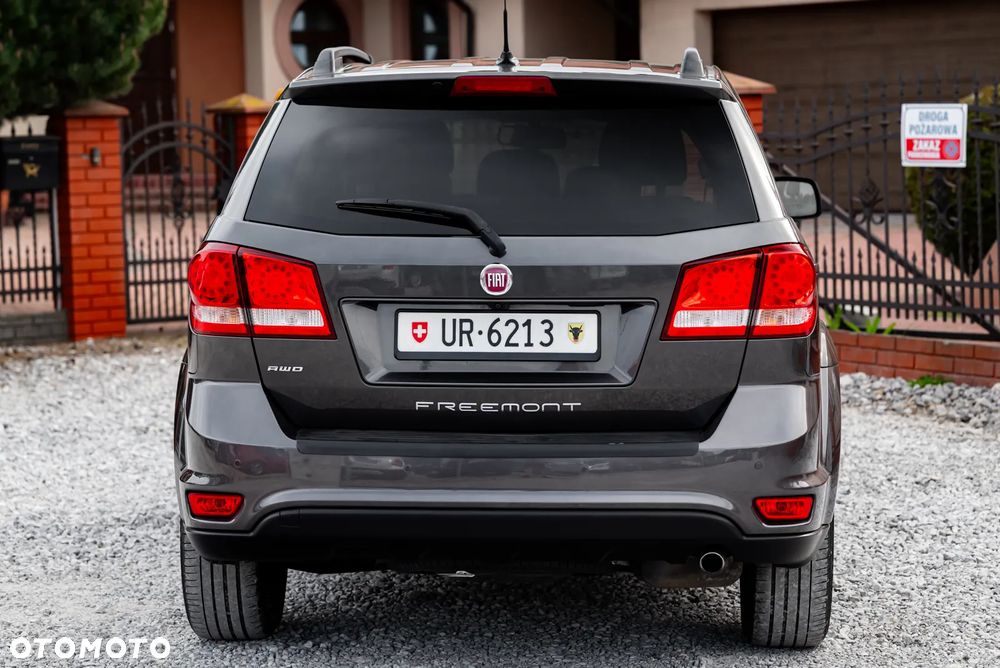 Fiat Freemont 2.0 Multijet Black Code AWD - 12