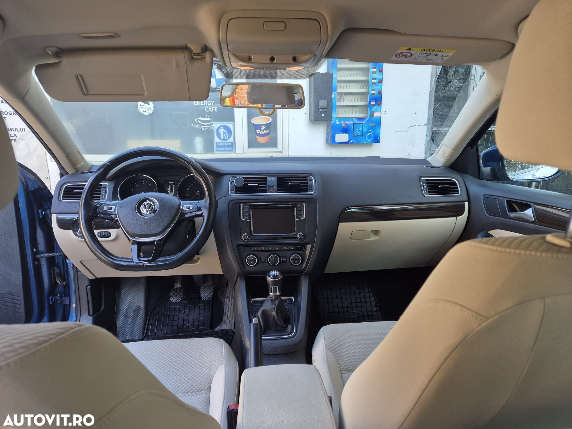 Volkswagen Jetta 1.2 TSI Trendline - 9