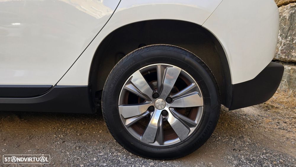 Peugeot 2008 1.6 BlueHDi Style - 50