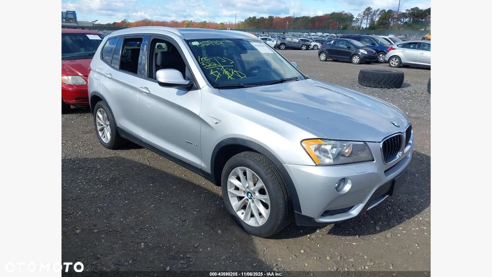 BMW X3 xDrive28i Sport-Aut - 2