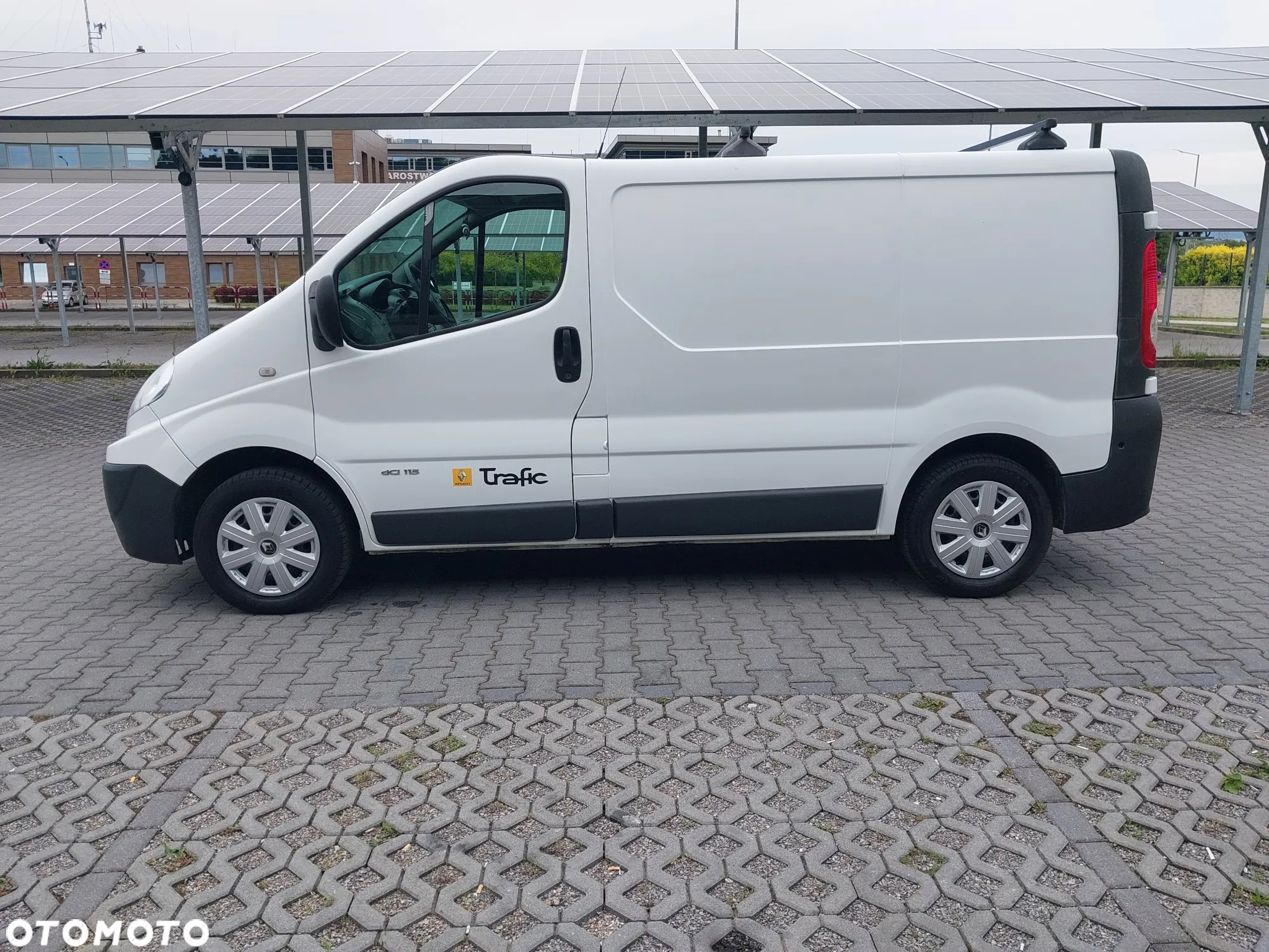 Renault Trafic 2,0 Dci - 12