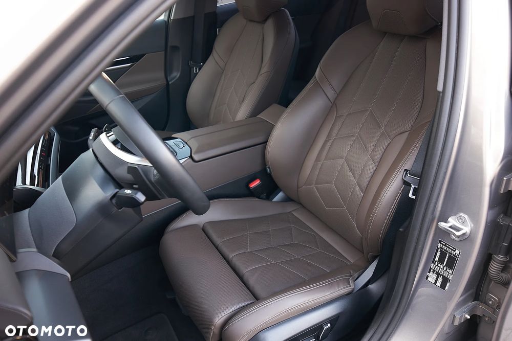 BMW Seria 5 520i mHEV - 15