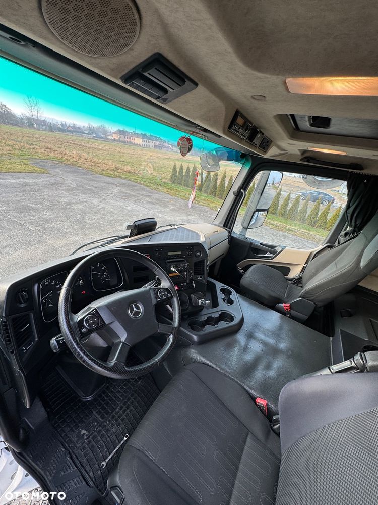 Mercedes-Benz Actros - 15