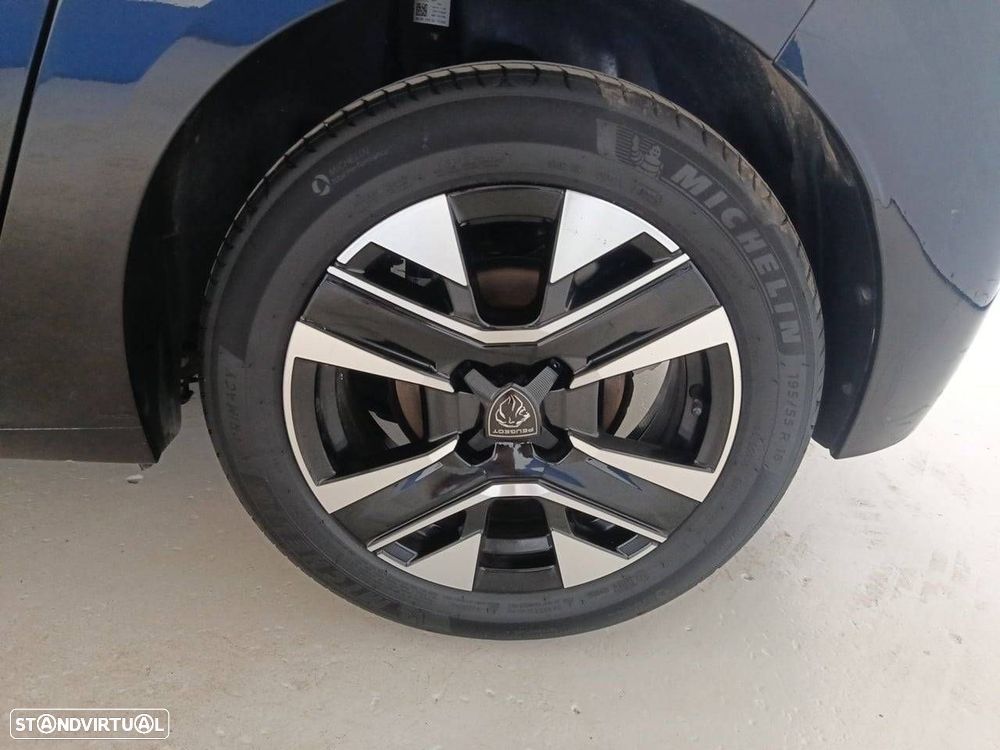 Peugeot 208 1.2 PureTech Allure EAT8 - 11