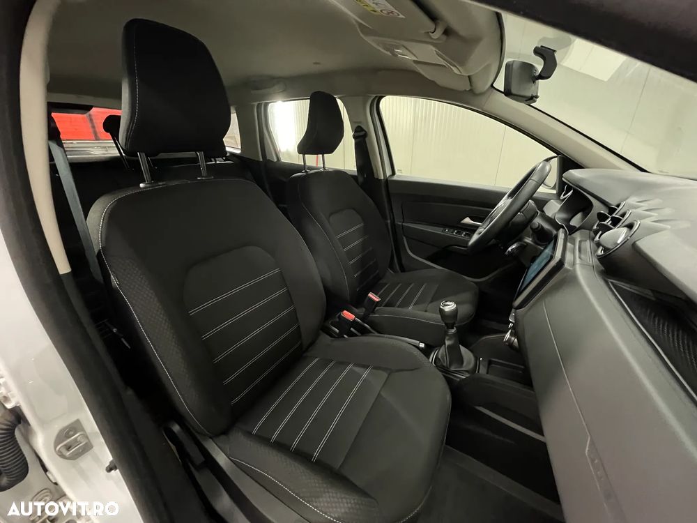 Dacia Duster 1.5 Blue dCi 4WD Comfort - 11