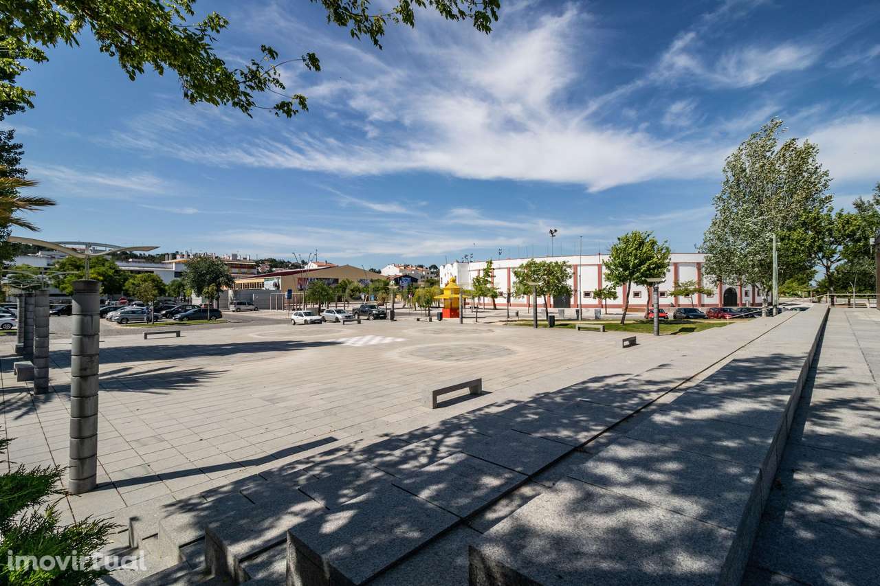 Terreno Urbano para Construção com vista para a Lezíria - Grande imagem: 4/6