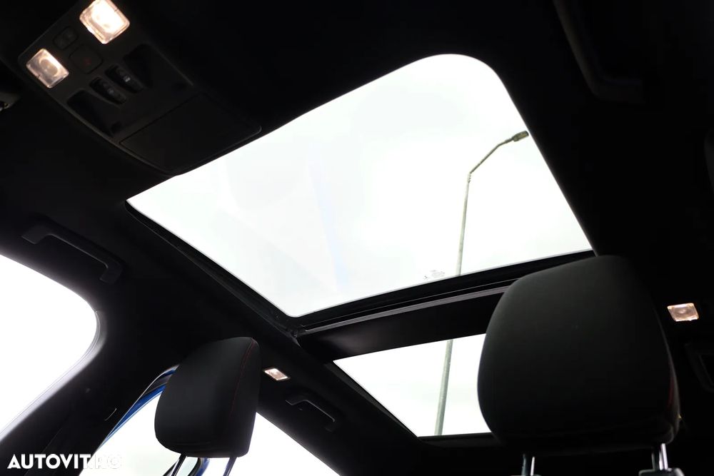 Ford Focus 1.0 EcoBoost Start-Stopp-System ST-LINE DESIGN - 11