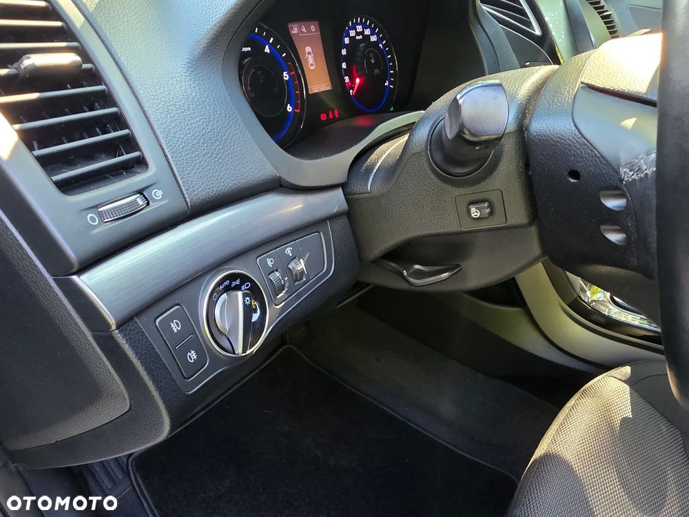 Hyundai i40 Kombi 1.7 CRDi Premium - 9