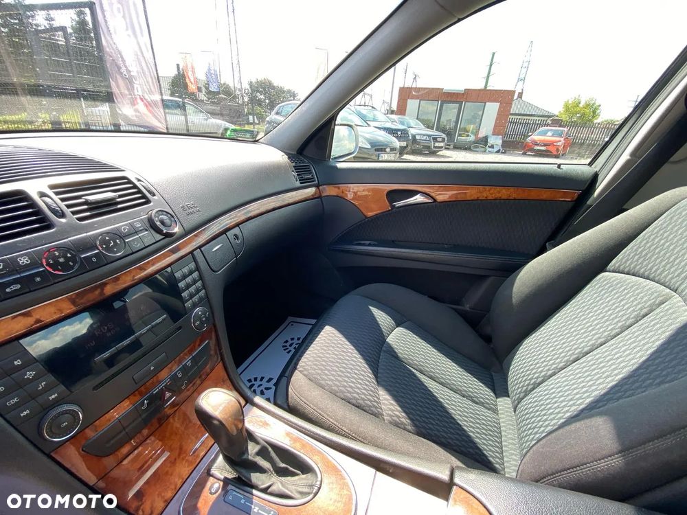Mercedes-Benz Klasa E 220 CDI Automatik Elegance - 19