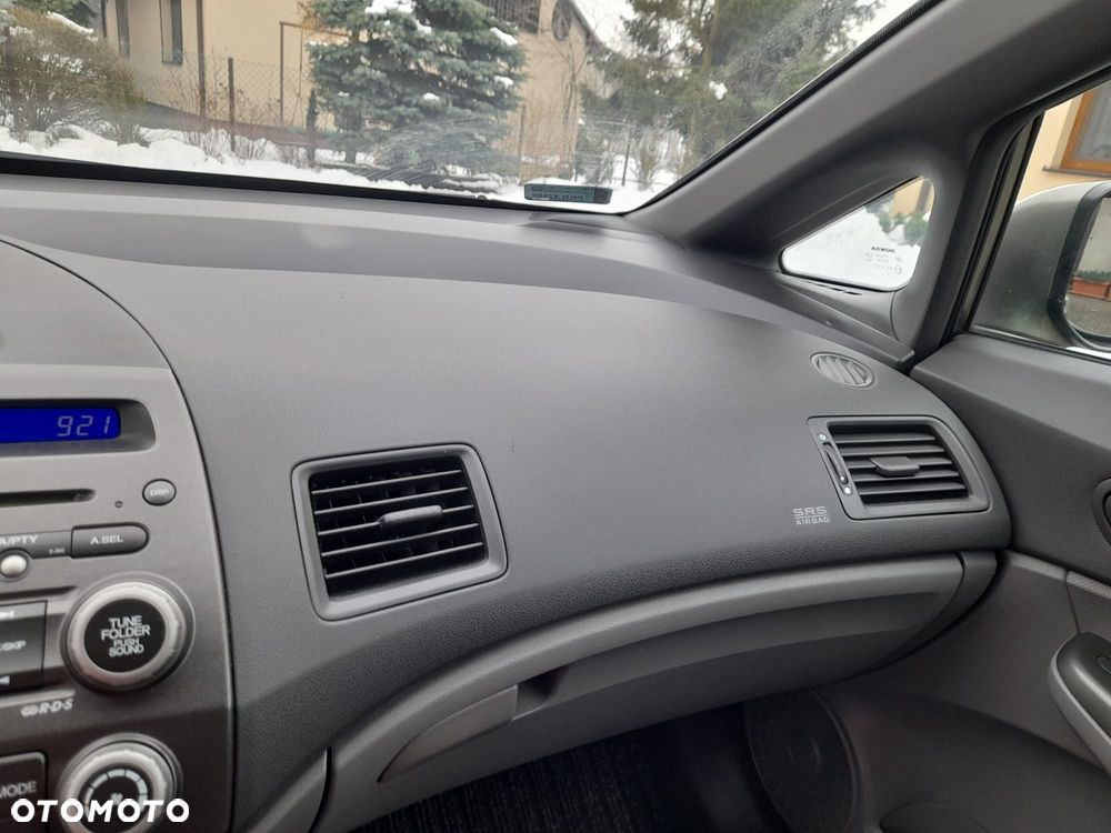 Honda Civic 1.8 Comfort - 23